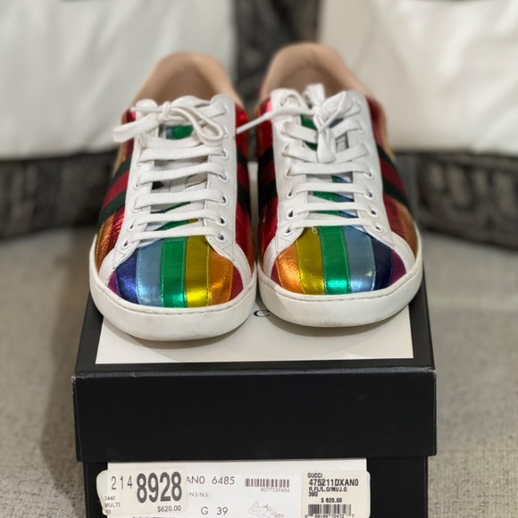 Gucci Sneakers - Picture 2 of 8